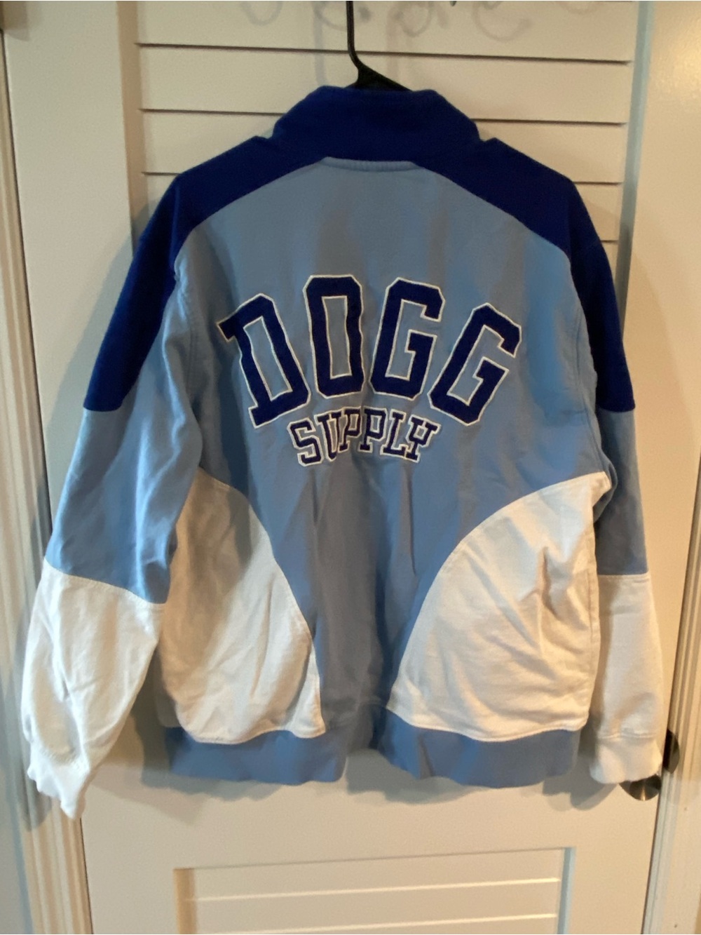 Dogg Supply by Snoop Dogg Blue and White Graphic Embroidered Jacket Size XL